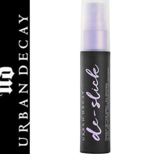 Urban Decay De-Slick Oil Control Makeup Setting Spray